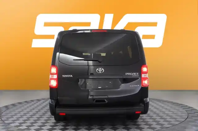 Musta Tila-auto, Toyota Proace EV – VAR-83352