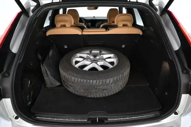 Hopea Maastoauto, Volvo XC60 – VAR-83727