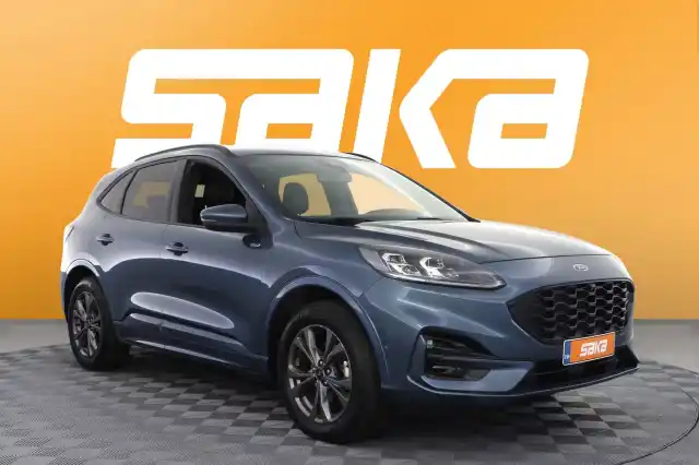 Sininen Maastoauto, Ford Kuga – VAR-83805