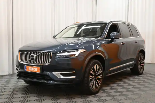 Harmaa Maastoauto, Volvo XC90 – VAR-83995