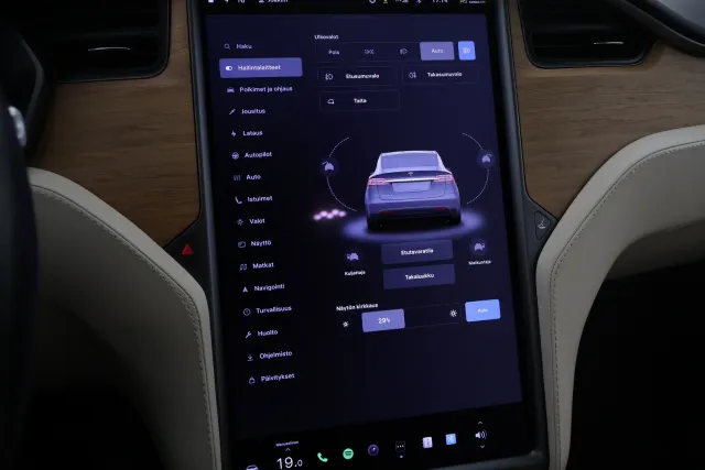 Harmaa Maastoauto, Tesla Model X – VAR-84007