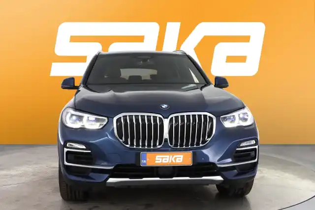 Sininen Maastoauto, BMW X5 – VAR-84229