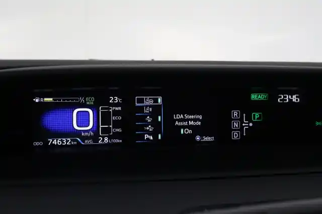  Viistoperä, Toyota PRIUS PHEV – VAR-84366