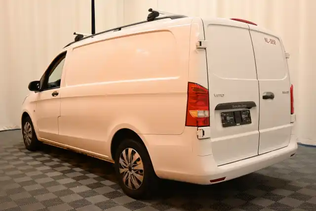 Valkoinen Pakettiauto, Mercedes-Benz Vito – VAR-84735