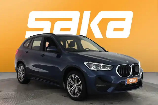 Sininen Maastoauto, BMW X1 – VAR-85324