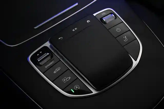 Musta Farmari, Mercedes-Benz E – VAR-85369