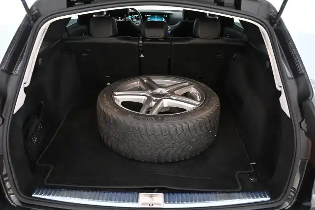 Musta Farmari, Mercedes-Benz E – VAR-85369