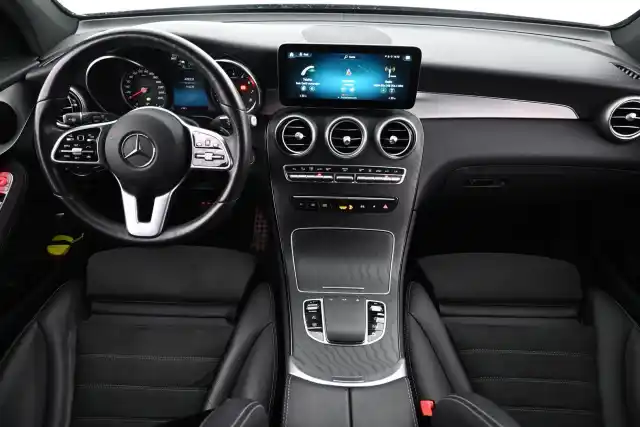 Sininen Maastoauto, Mercedes-Benz GLC – VAR-85517
