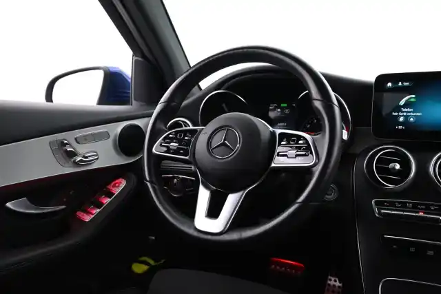 Sininen Maastoauto, Mercedes-Benz GLC – VAR-85517