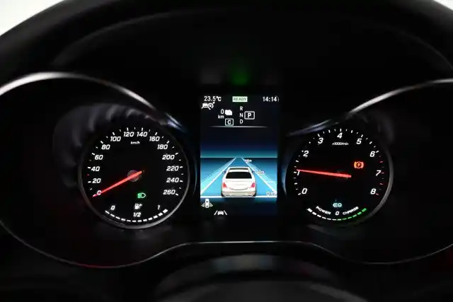 Sininen Maastoauto, Mercedes-Benz GLC – VAR-85517