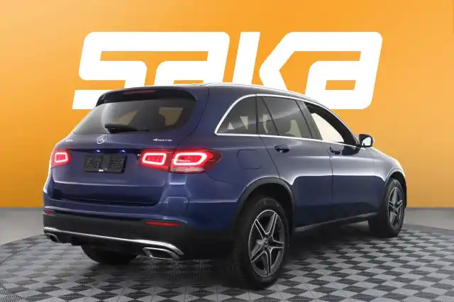 Sininen Maastoauto, Mercedes-Benz GLC – VAR-85517