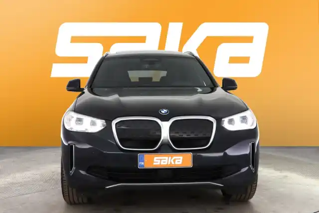 Sininen Maastoauto, BMW iX3 – VAR-85607