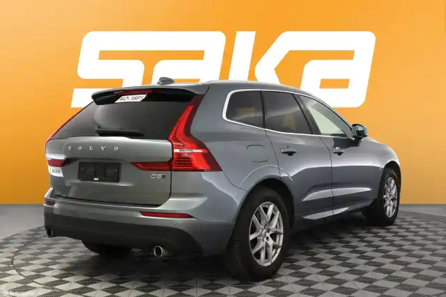 Harmaa Maastoauto, Volvo XC60 – VAR-85887