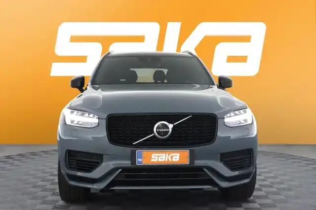 Harmaa Maastoauto, Volvo XC90 – VAR-85909