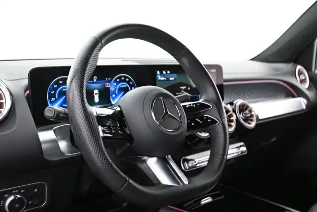 Sininen Maastoauto, Mercedes-Benz EQB – VAR-87005