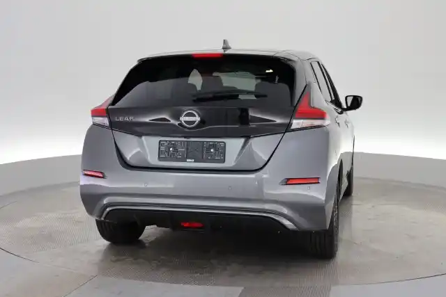 Harmaa Viistoperä, Nissan Leaf – VAR-87071