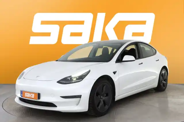 Valkoinen Sedan, Tesla Model 3 – VAR-87102