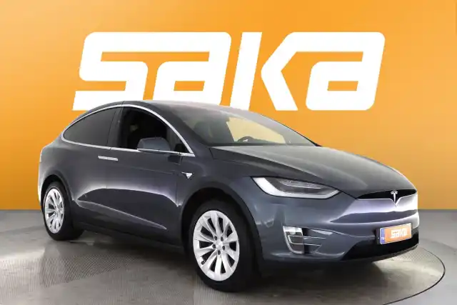 Harmaa Maastoauto, Tesla Model X – VAR-87376