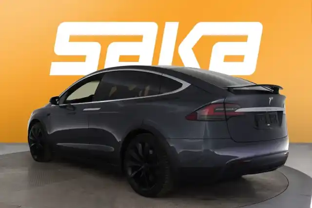 Harmaa Maastoauto, Tesla Model X – VAR-87408