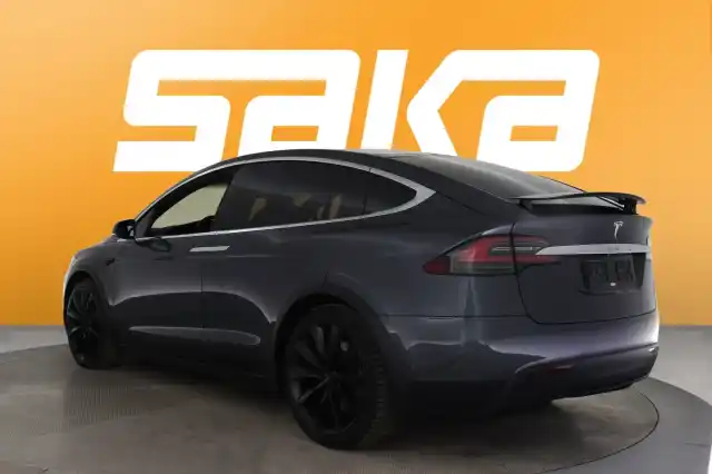 Harmaa Maastoauto, Tesla Model X – VAR-87408
