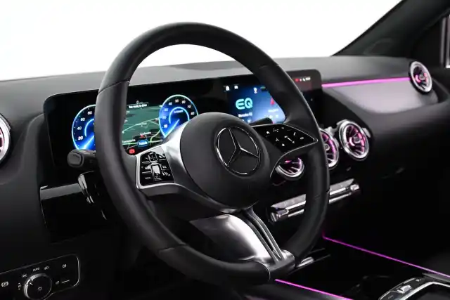 Sininen Maastoauto, Mercedes-Benz EQA – VAR-87456