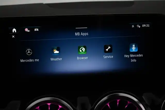 Sininen Maastoauto, Mercedes-Benz EQA – VAR-87456