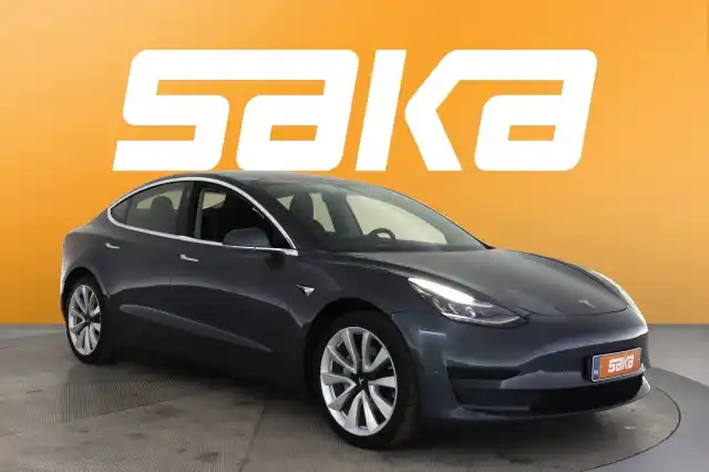 Harmaa Sedan, Tesla Model 3 – VAR-88417
