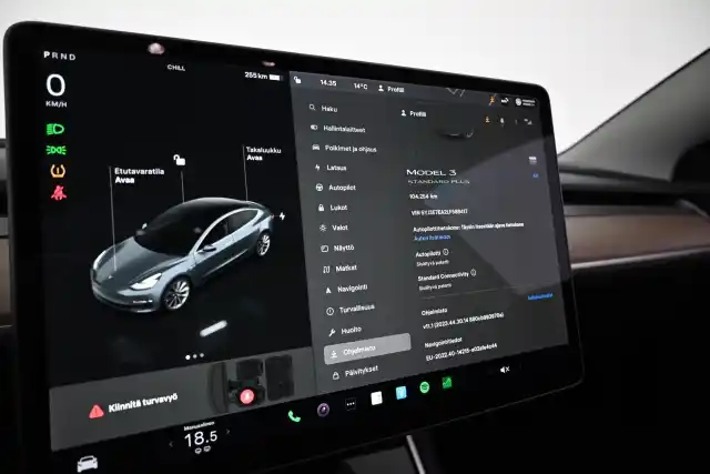 Harmaa Sedan, Tesla Model 3 – VAR-88417