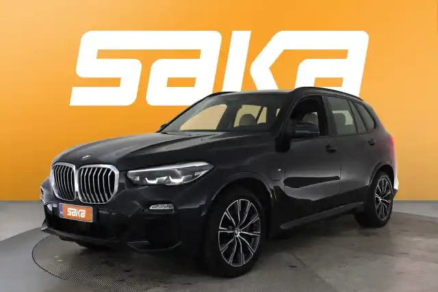 Musta Maastoauto, BMW X5 – VAR-88428