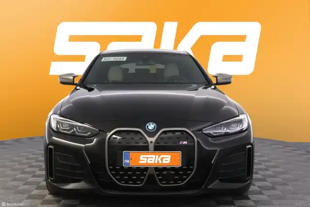 Musta Sedan, BMW I4 M50 – VAR-88734