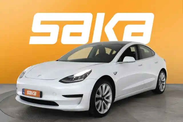 Valkoinen Sedan, Tesla Model 3 – VAR-88759