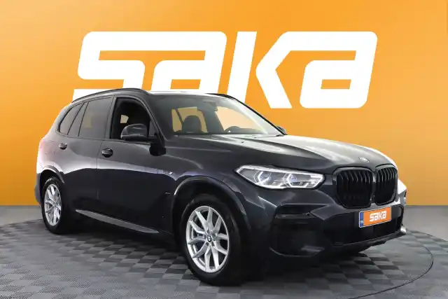 Sininen Maastoauto, BMW X5 – VAR-88951