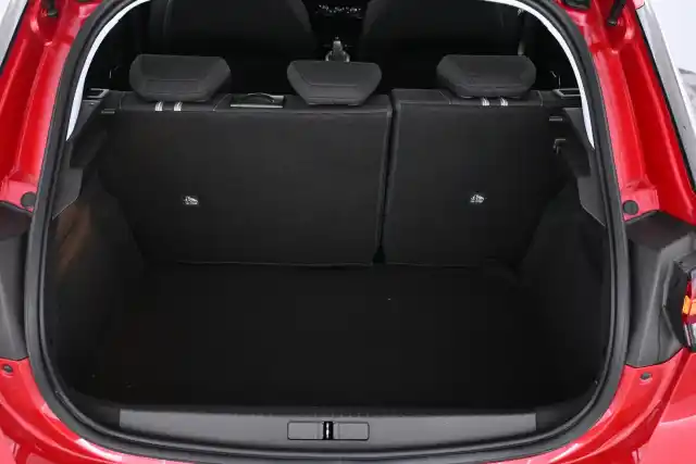 Punainen Viistoperä, Opel Corsa-e – VAR-88989