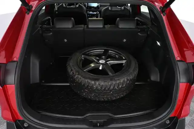 Punainen Maastoauto, Toyota RAV4 Plug-in – VAR-89037
