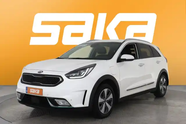 Valkoinen Maastoauto, Kia NIRO – VAR-89094