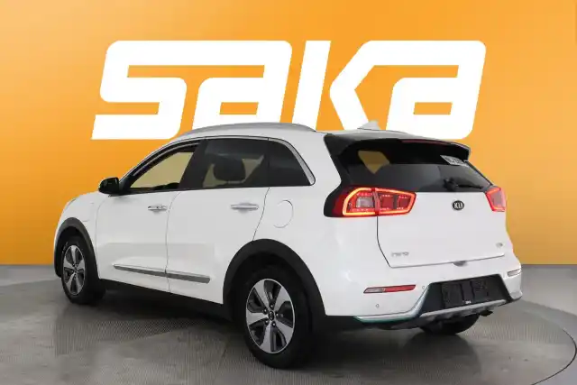 Valkoinen Maastoauto, Kia NIRO – VAR-89094