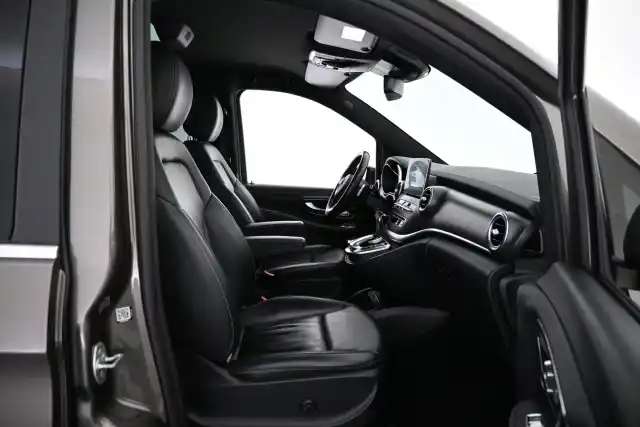 Ruskea Tila-auto, Mercedes-Benz V – VAR-89210