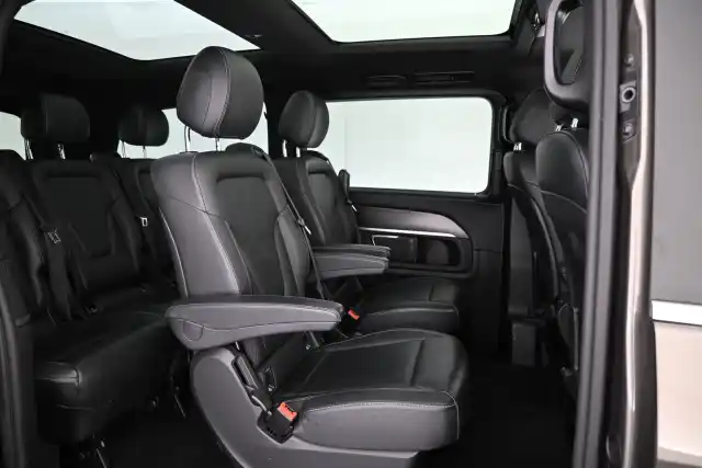 Ruskea Tila-auto, Mercedes-Benz V – VAR-89210