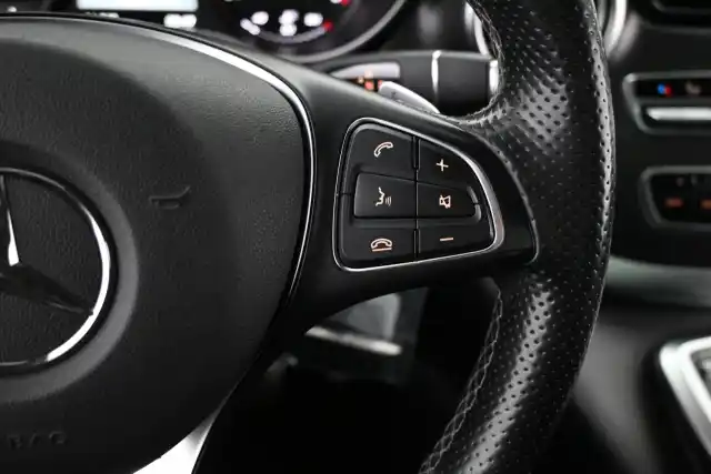 Ruskea Tila-auto, Mercedes-Benz V – VAR-89210
