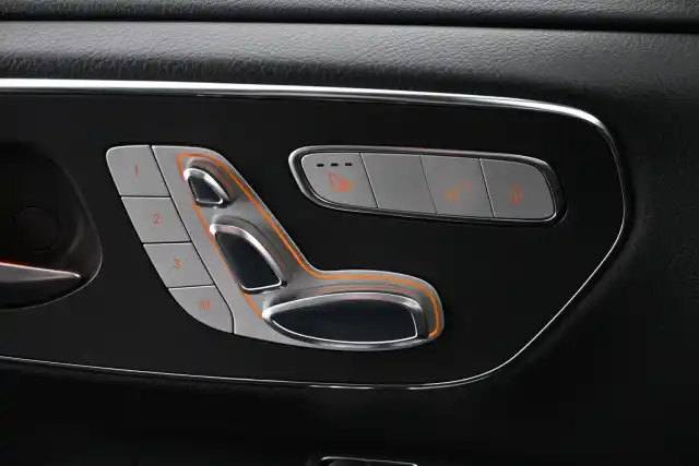 Ruskea Tila-auto, Mercedes-Benz V – VAR-89210