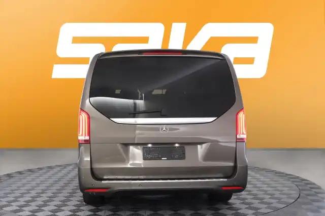 Ruskea Tila-auto, Mercedes-Benz V – VAR-89210