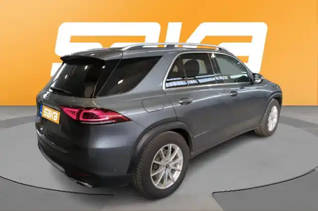 Harmaa Maastoauto, Mercedes-Benz GLE – VAR-89382