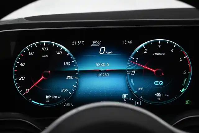 Harmaa Maastoauto, Mercedes-Benz GLE – VAR-89382