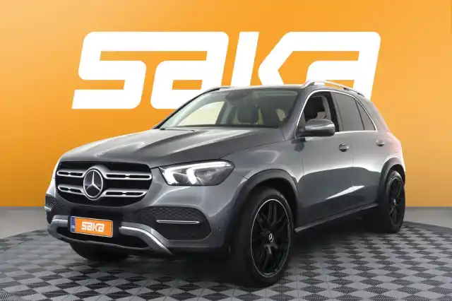 Harmaa Maastoauto, Mercedes-Benz GLE – VAR-89382