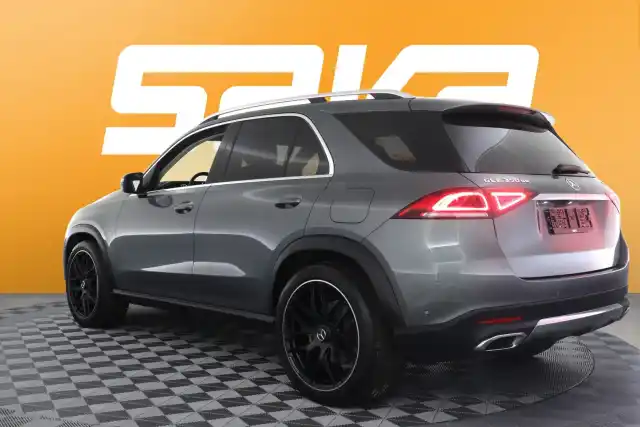 Harmaa Maastoauto, Mercedes-Benz GLE – VAR-89382
