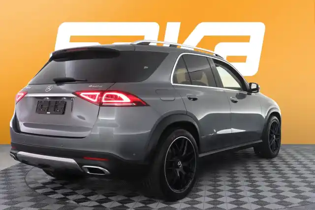 Harmaa Maastoauto, Mercedes-Benz GLE – VAR-89382