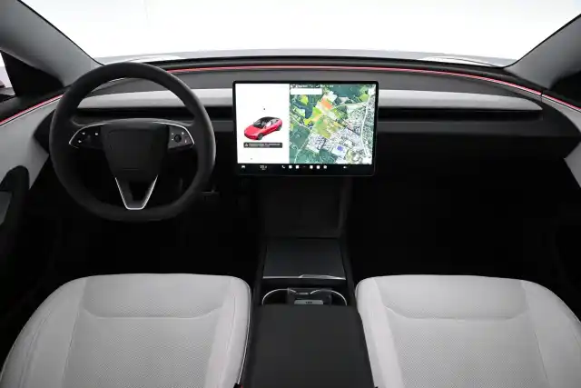 Punainen Sedan, Tesla Model 3 – VAR-89460