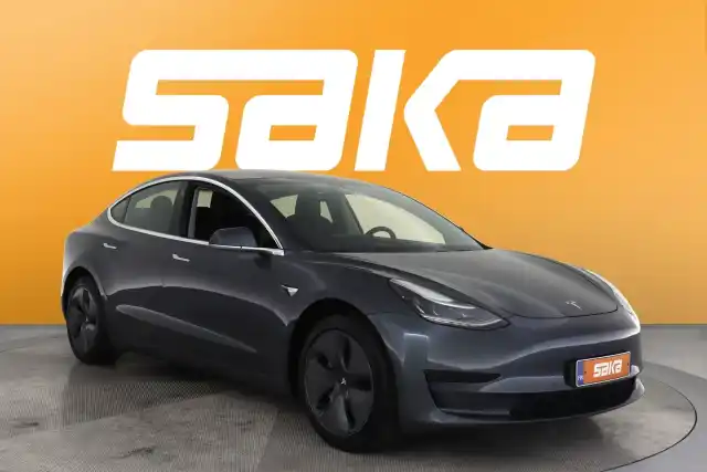 Harmaa Sedan, Tesla Model 3 – VAR-89513