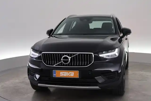 Musta Maastoauto, Volvo XC40 – VAR-89957