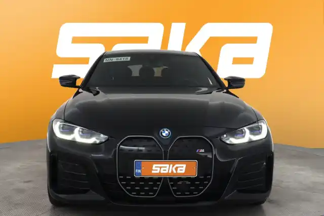 Sininen Sedan, BMW I4 M50 – VAR-90007